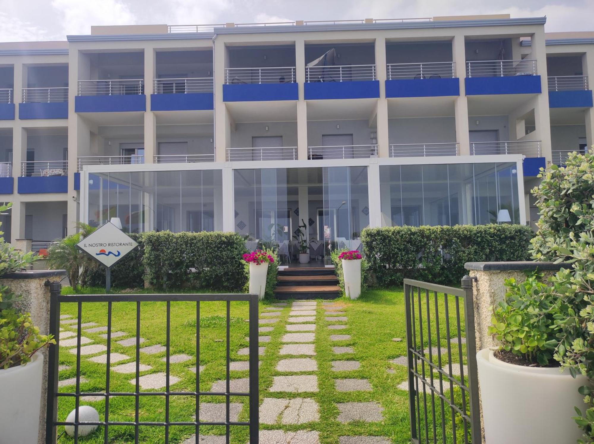 Appartamenti Vacanze Villa Meo Villafranca Tirrena Extérieur photo