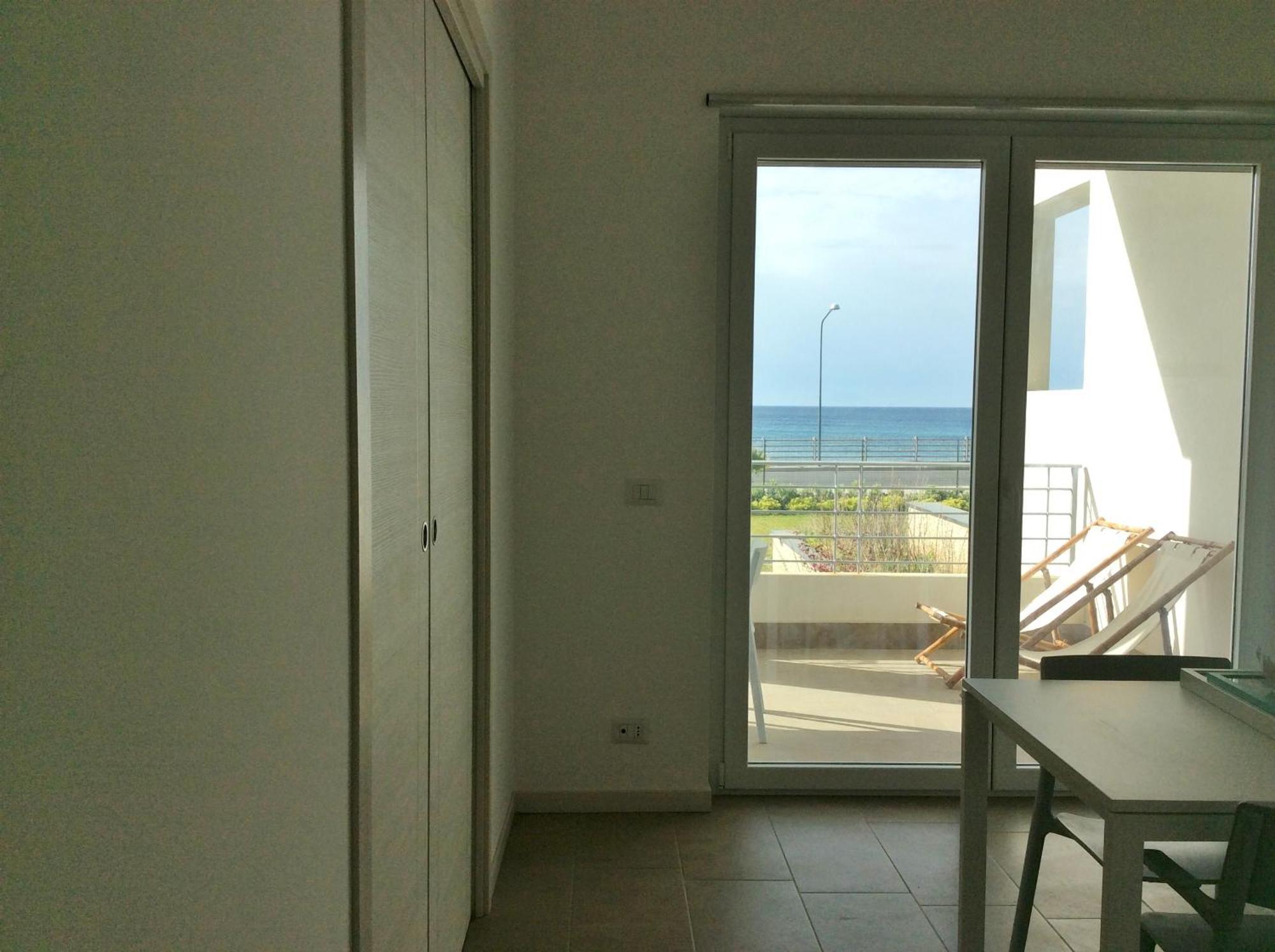 Appartamenti Vacanze Villa Meo Villafranca Tirrena Extérieur photo
